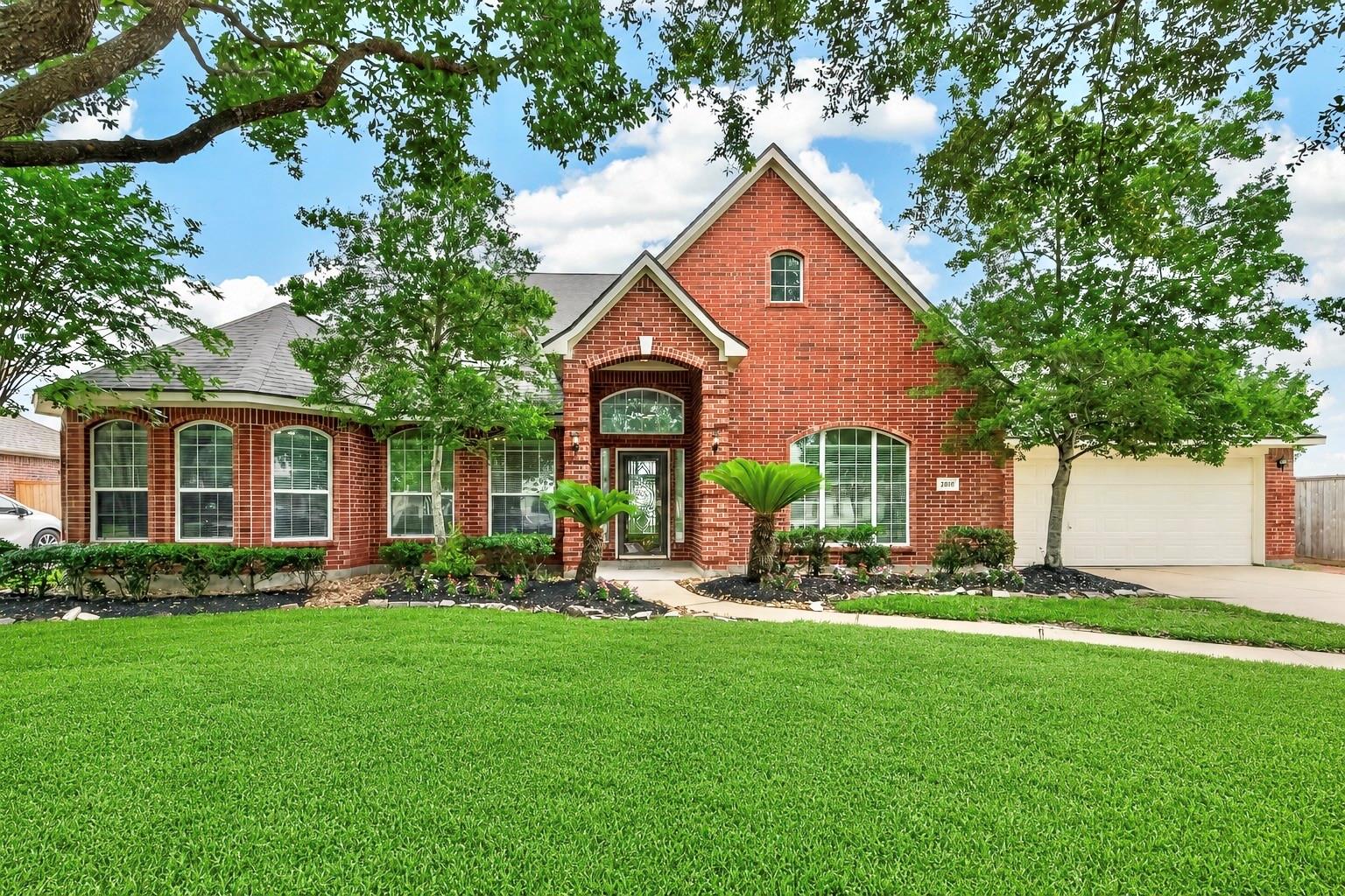 Exterior of a brick home in the Katy, Texas area
